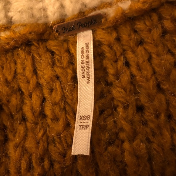 Free People Poncho Sweater - Picture 1 of 5